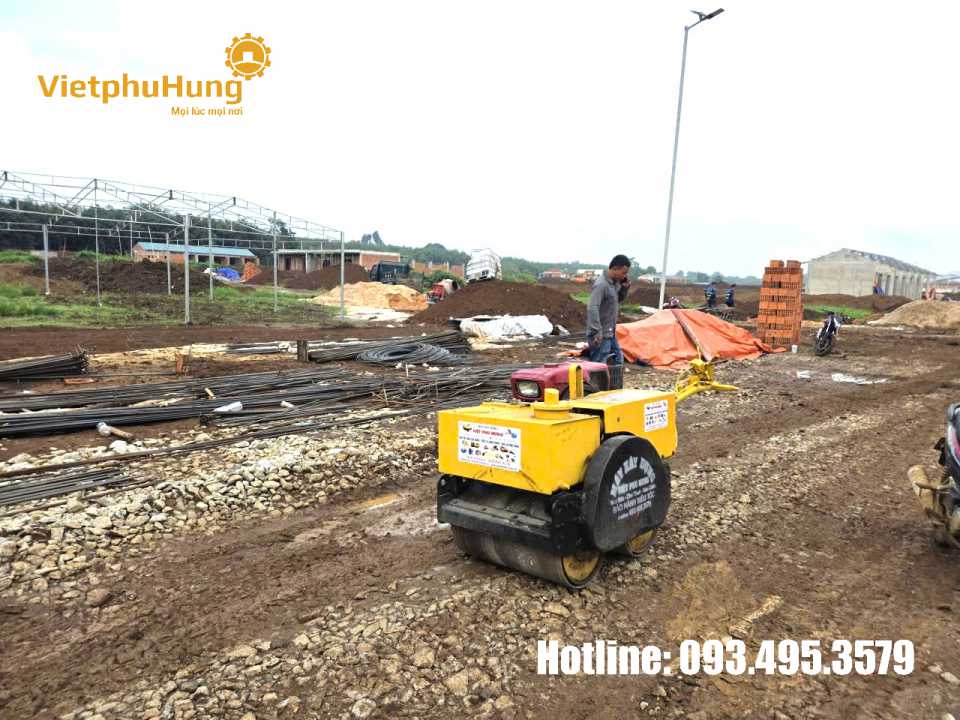 Xe lu dắt tay cho thuê bàn giao tại công trình dự án