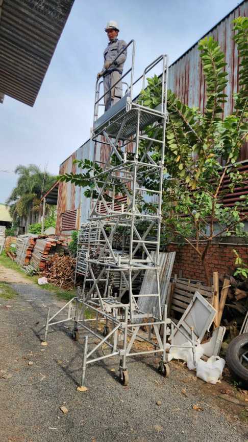 thuê giàn giáo xếp di động