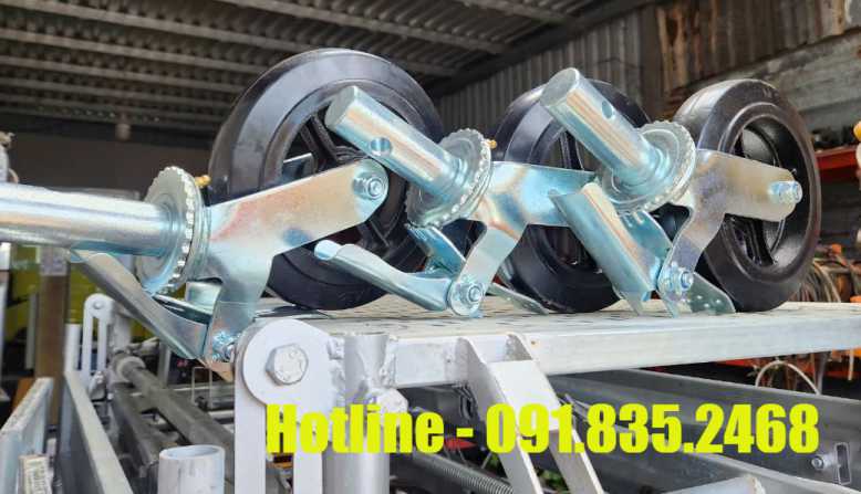 bánh xe dàn giáo