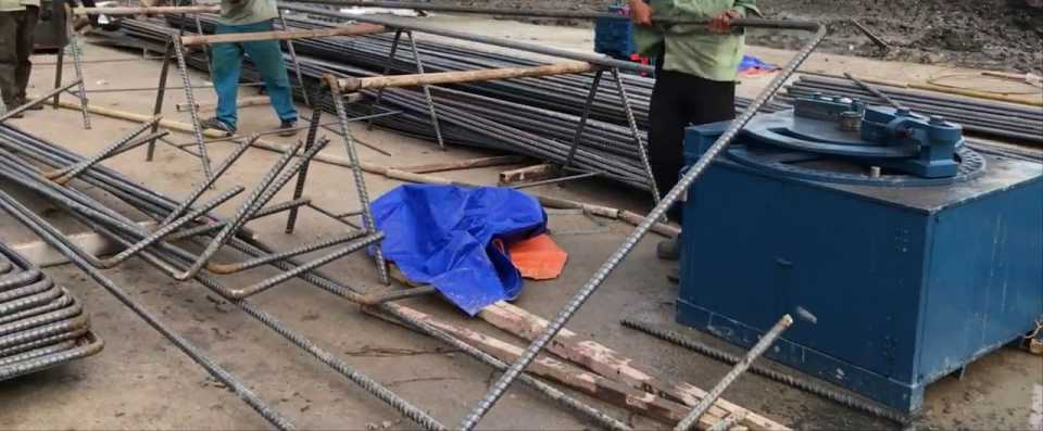 Cho thuê máy chặt uốn sắt Toyo 